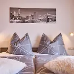 Miller * סנט ויט אים פונגאו